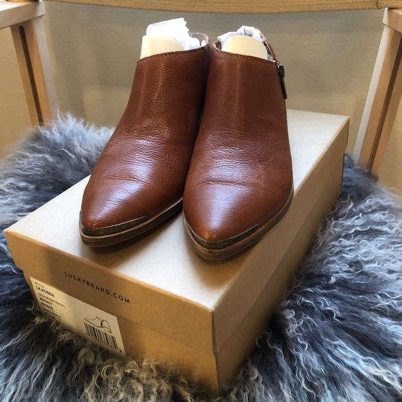 Lucky Brand Koben Bootie 8.5 - Picture 4 of 5